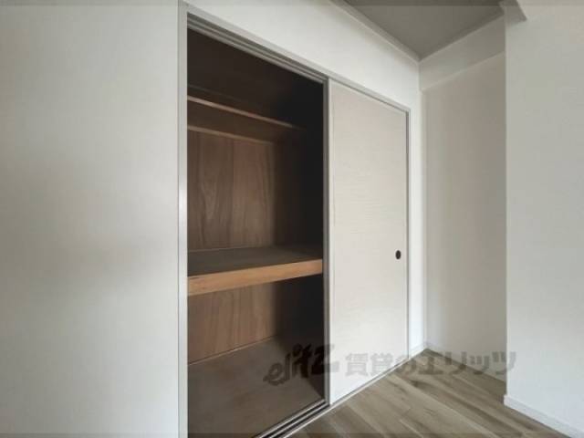 洋室　6帖