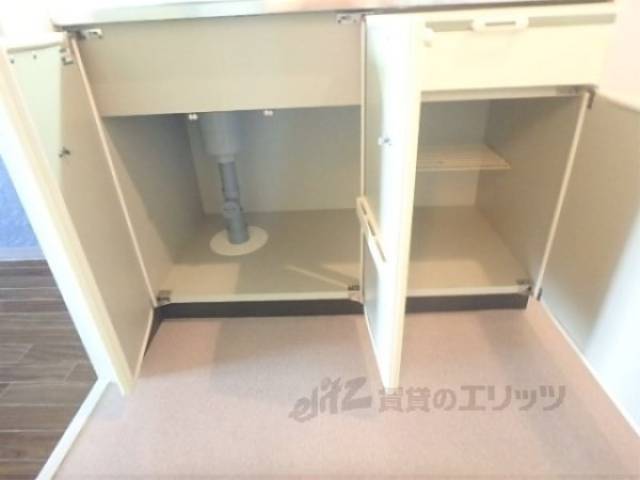キッチン　下部収納