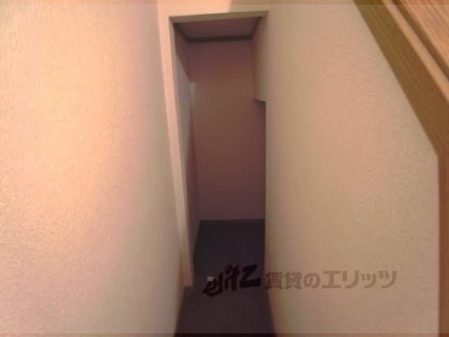 階段下スペース