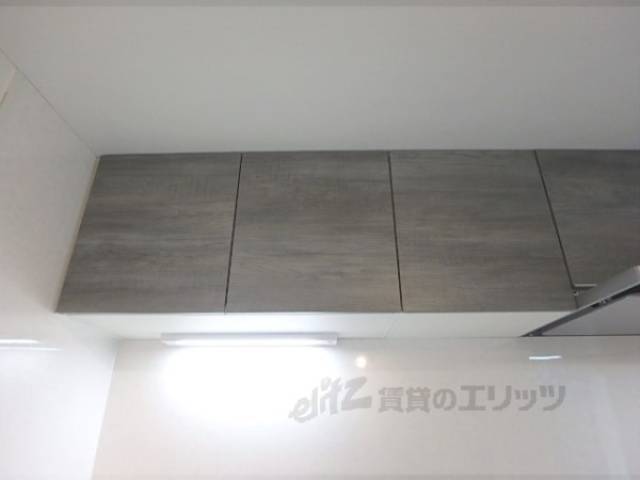 キッチン　収納上部