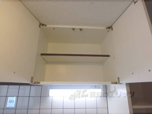 キッチン　収納上部