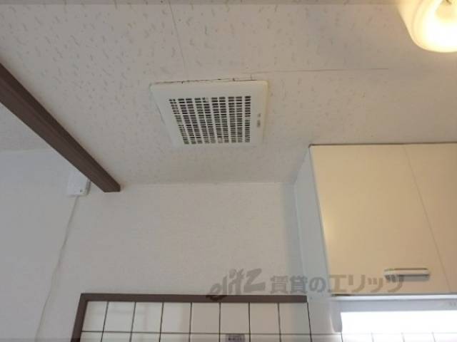 キッチン　換気扇