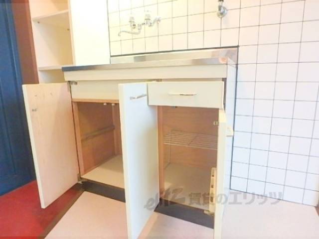 キッチン　キッチン下部収納