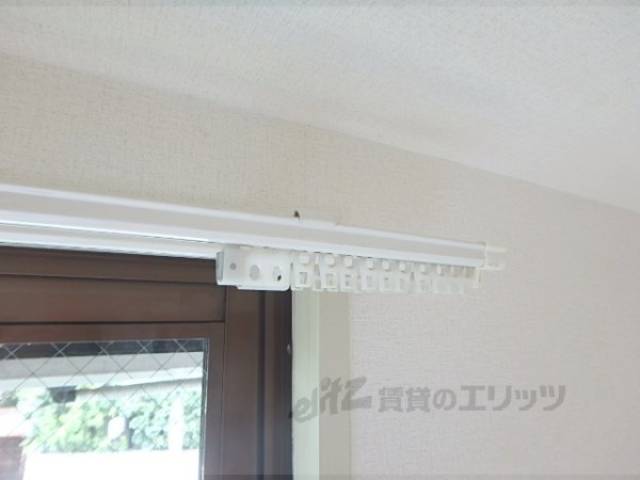 カーテンレール