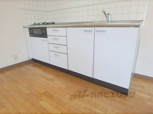 キッチン　収納