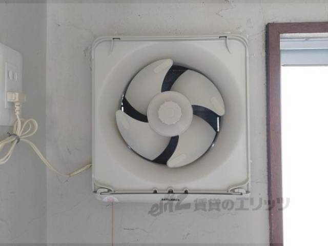 キッチン　換気扇