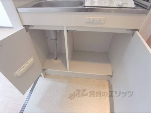 キッチン　下部収納