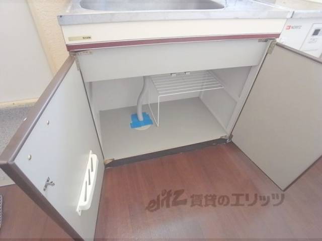 キッチン　下部収納