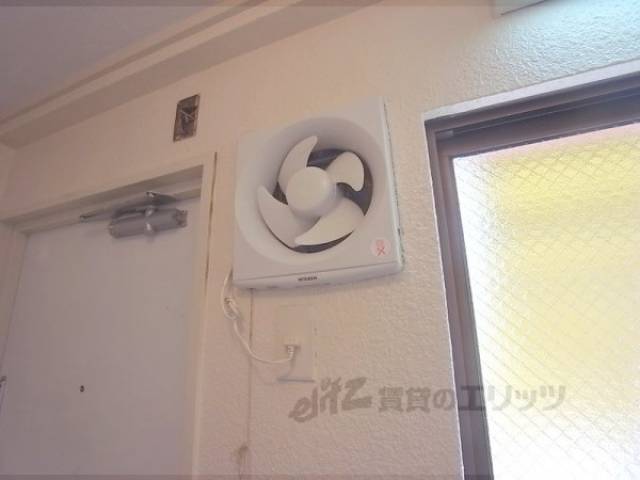 キッチン　換気扇