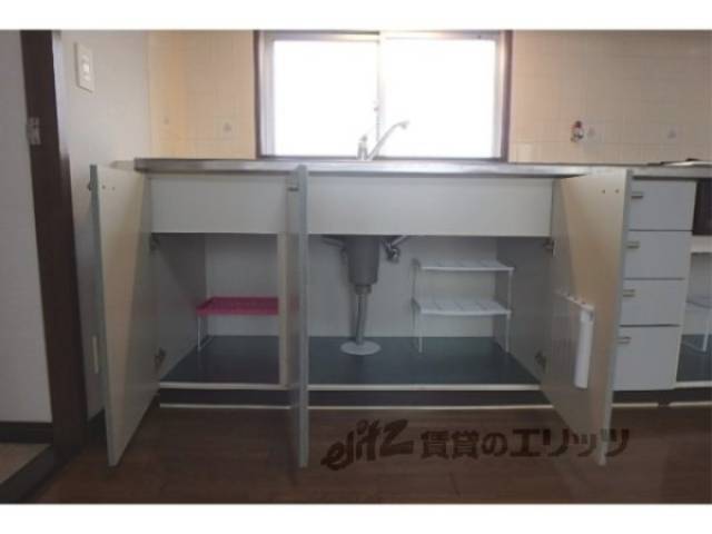 キッチン　収納