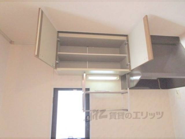 キッチン　キッチン上収納