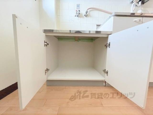 キッチン　下部収納