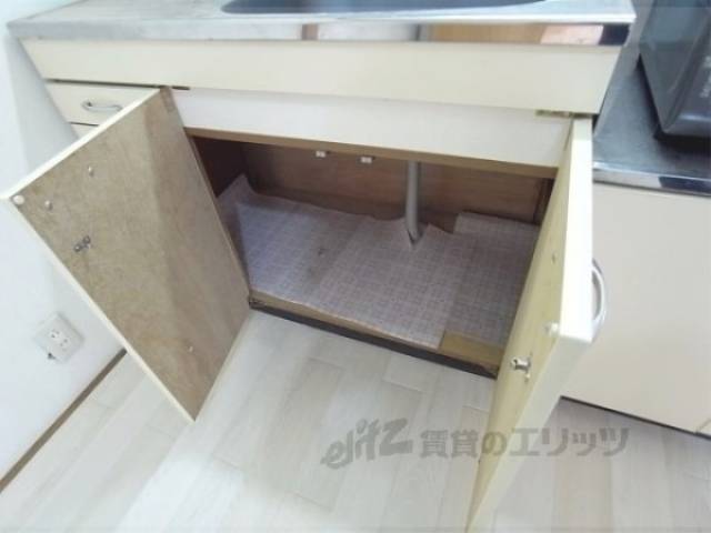 キッチン　下部収納