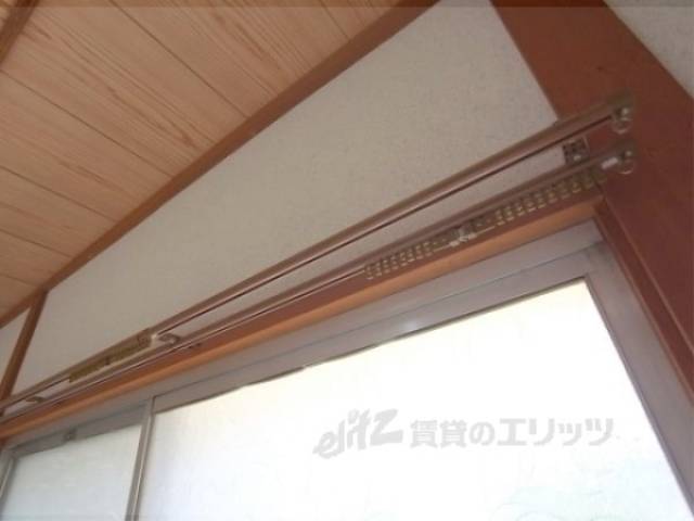 カーテンレール