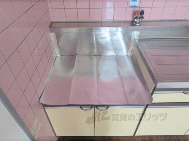 キッチン　コンロ置き場