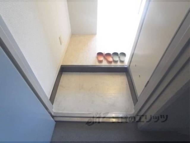 玄関　玄関広め