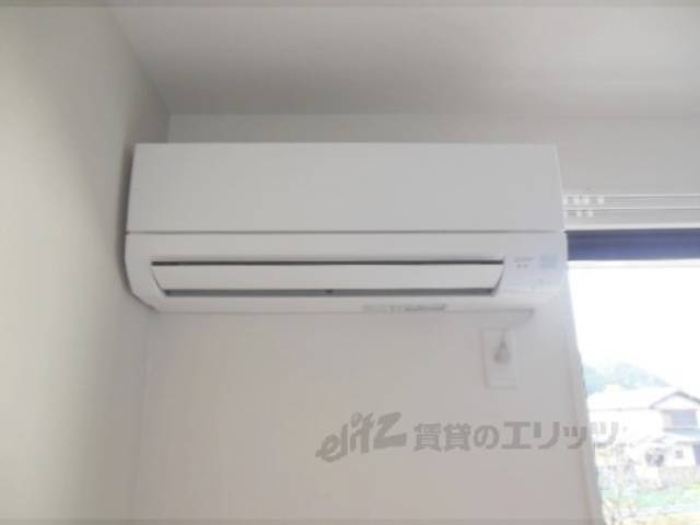 エアコン　リビング