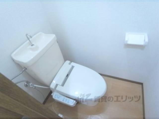 トイレ　洗浄機能付きのトイレです