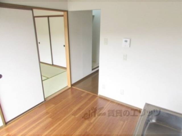 リビング　4.5帖キッチン