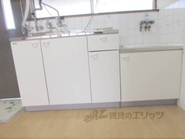 キッチン　下部収納