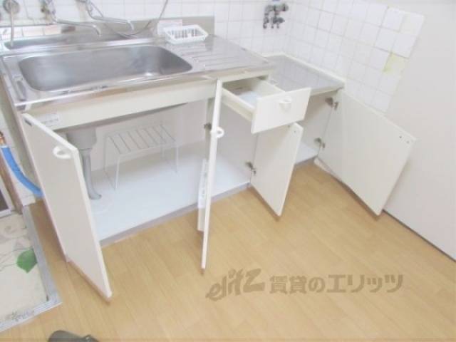 キッチン　下部収納