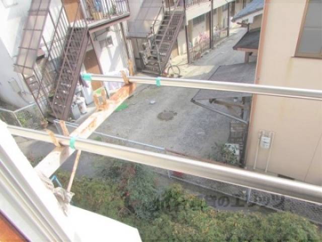 ベランダ　物干し竿