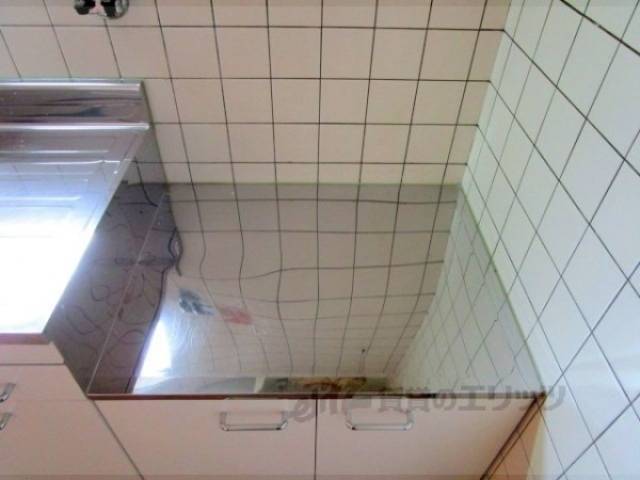キッチン　コンロ置き場