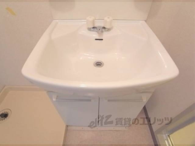 洗面所　洗面台きれいです