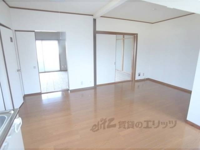 リビング　リビングダイニングキッチンです