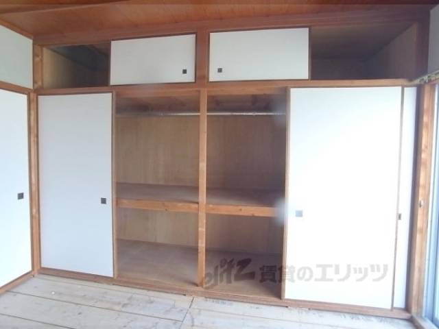 収納　壁一面収納になっています