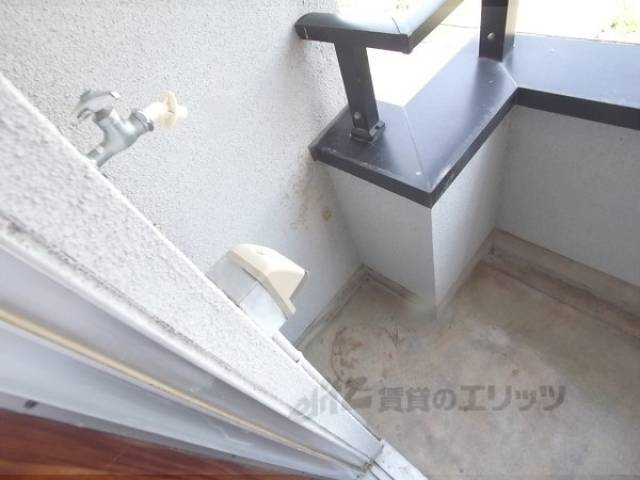 洗濯機置場　室外に設置可能です