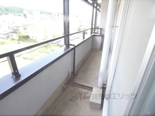 ベランダ　広めのベランダになっています