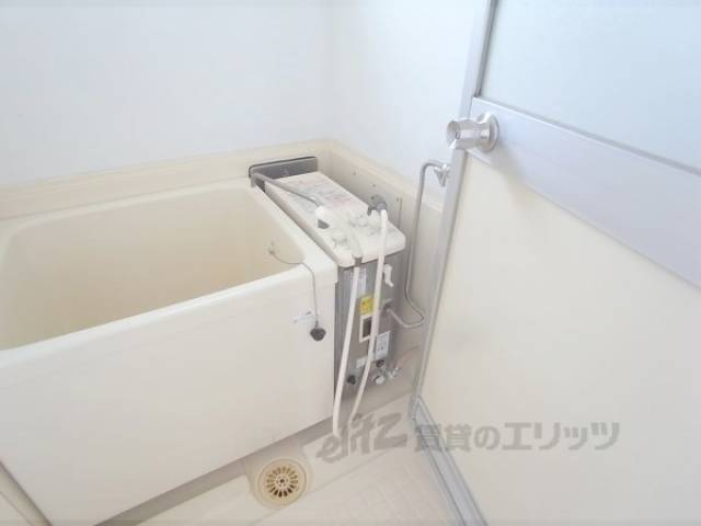 風呂　シャワーあります