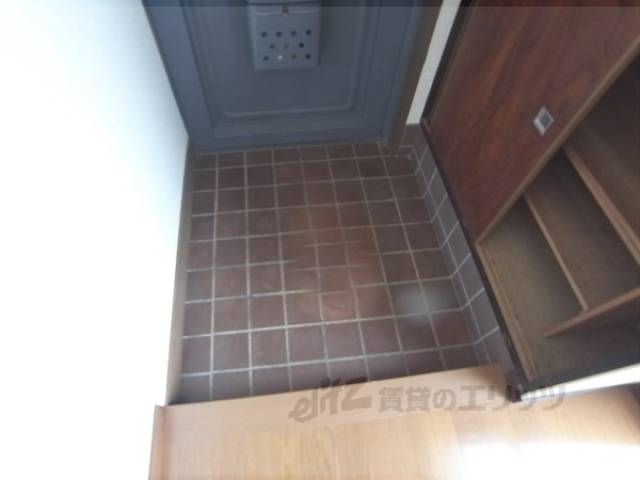 玄関　玄関広いです