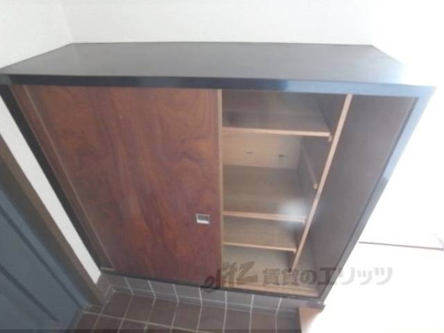 下駄箱　靴たくさん入ります