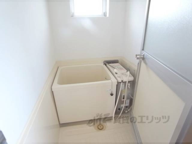 風呂　お風呂はコンパクトです