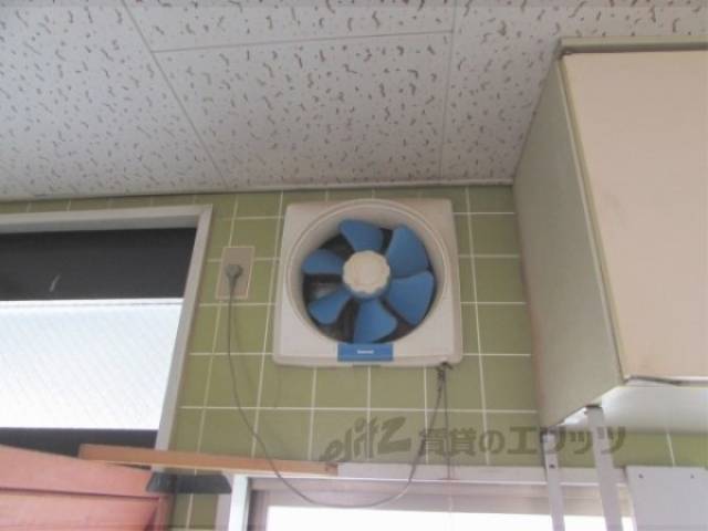 キッチン　換気扇