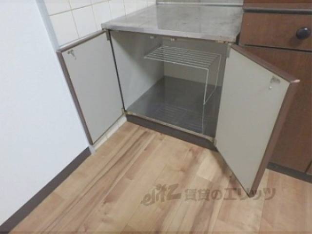 キッチン　下部収納