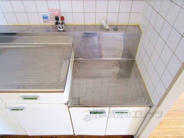 キッチン　コンロ置き場