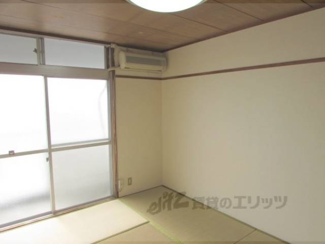 和室　綺麗な畳のお部屋です。