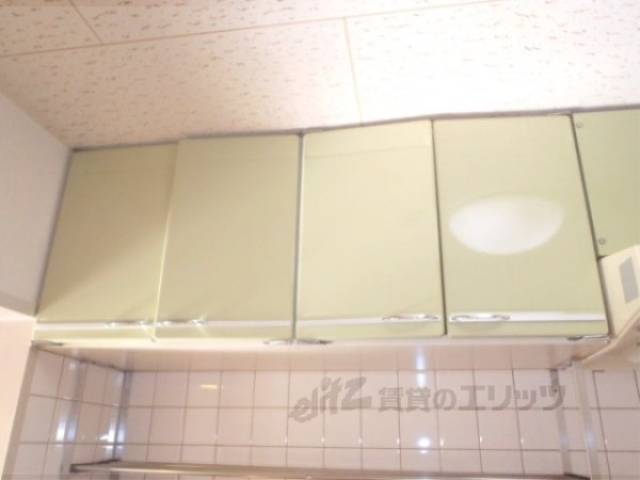 キッチン　キッチン上収納