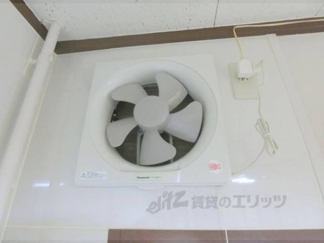 キッチン　換気扇