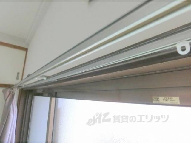 カーテンレール
