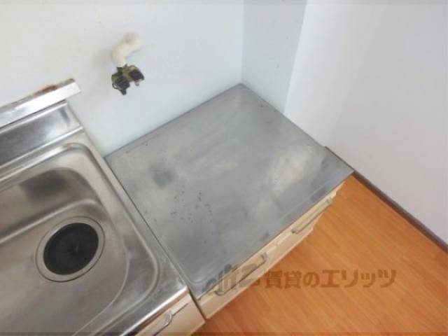 キッチン　コンロ置き場