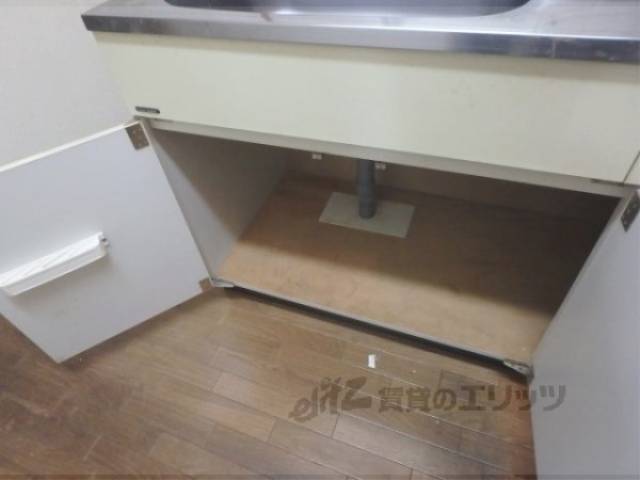 キッチン　キッチン下部収納
