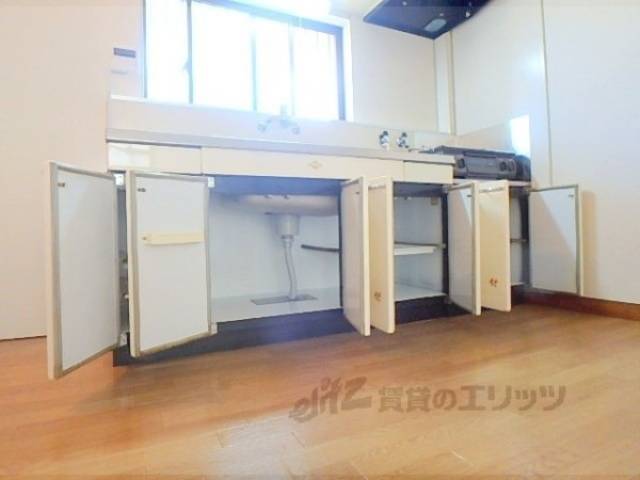 キッチン　キッチン下収納
