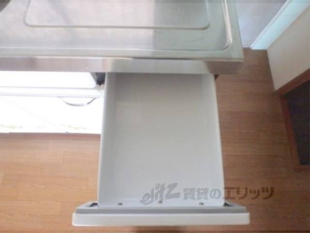 キッチン　キッチン下部収納