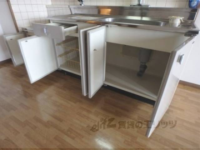 キッチン　キッチン下部収納