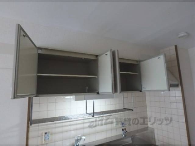 キッチン　キッチン上部棚