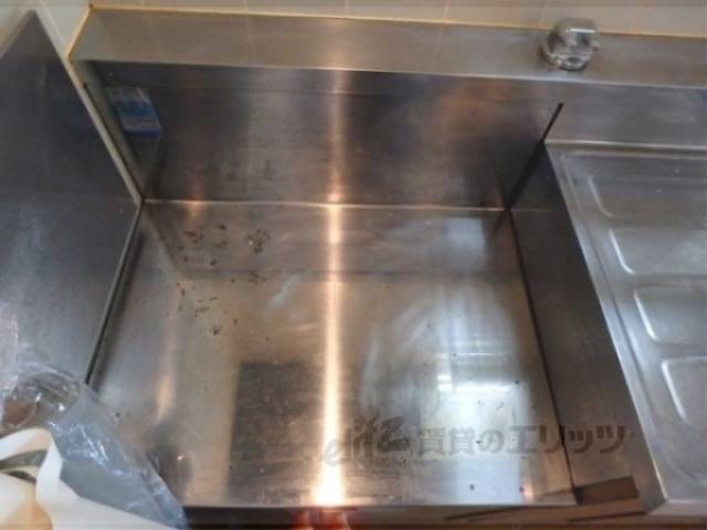 キッチン　コンロ置き場